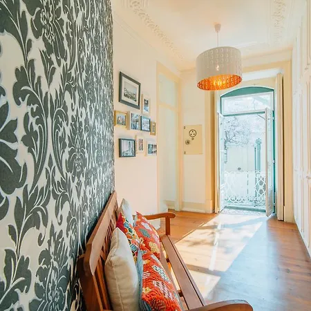 Charming And Cozy * Lisboa