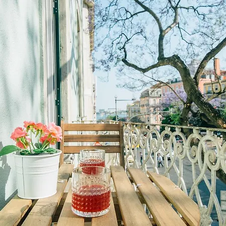 Charming And Cozy *